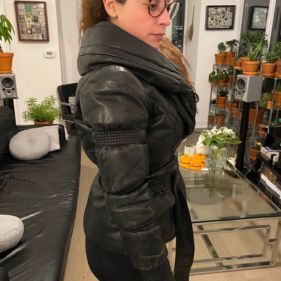 Rare Genuine Leather Bubble Winter Coat with belt - Picture 6 of 7